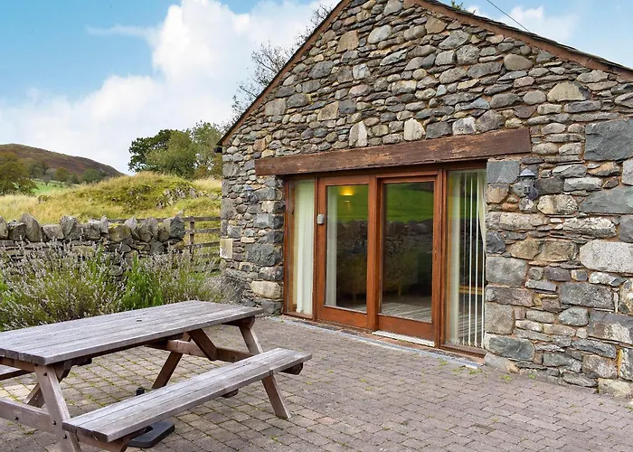 Hilltoft Barn